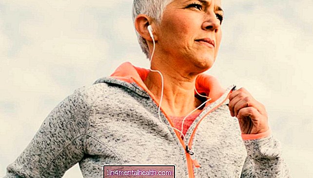 Este normal să aveți pete maronii după menopauză? - menopauza